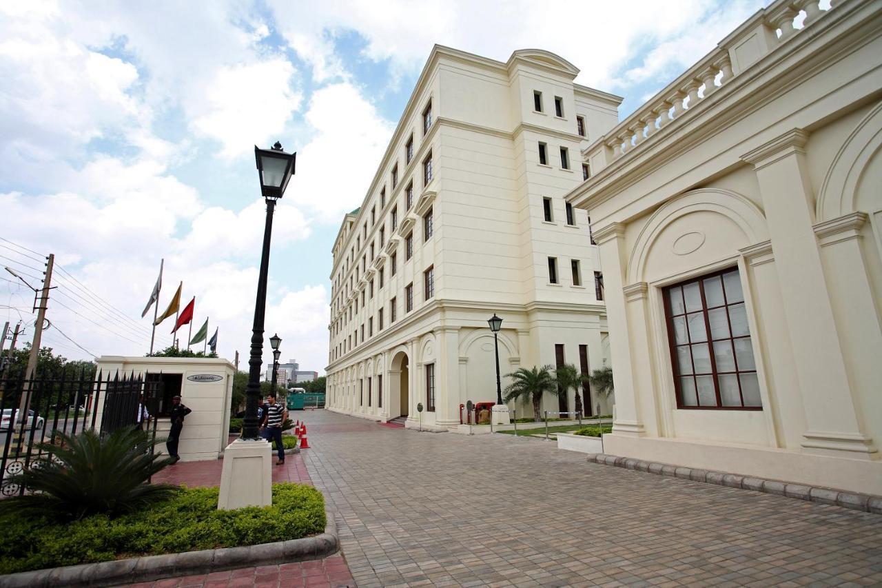 فندق Dlf Club 3 غورغاون المظهر الخارجي الصورة