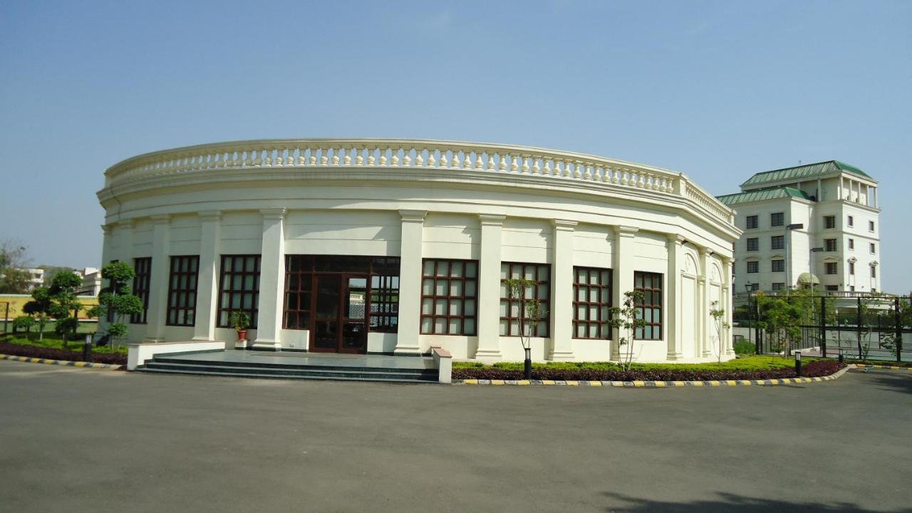 فندق Dlf Club 3 غورغاون المظهر الخارجي الصورة